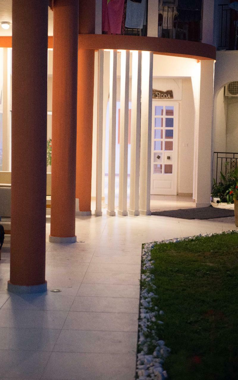 Silver Beach Hotel And Annexe Apartments (Adults Only) Рода Экстерьер фото