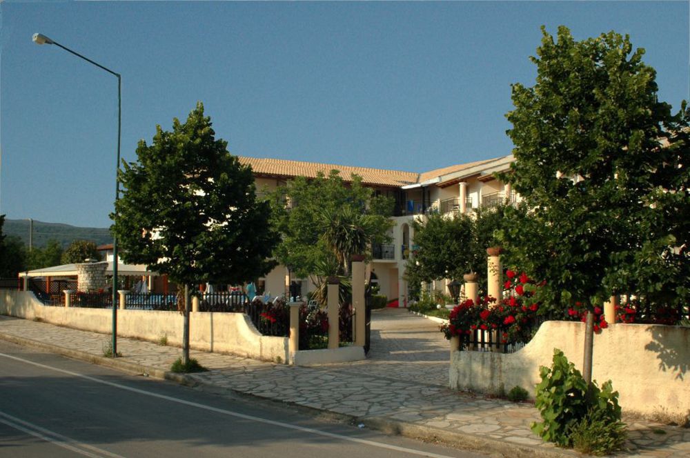 Silver Beach Hotel And Annexe Apartments (Adults Only) Рода Экстерьер фото